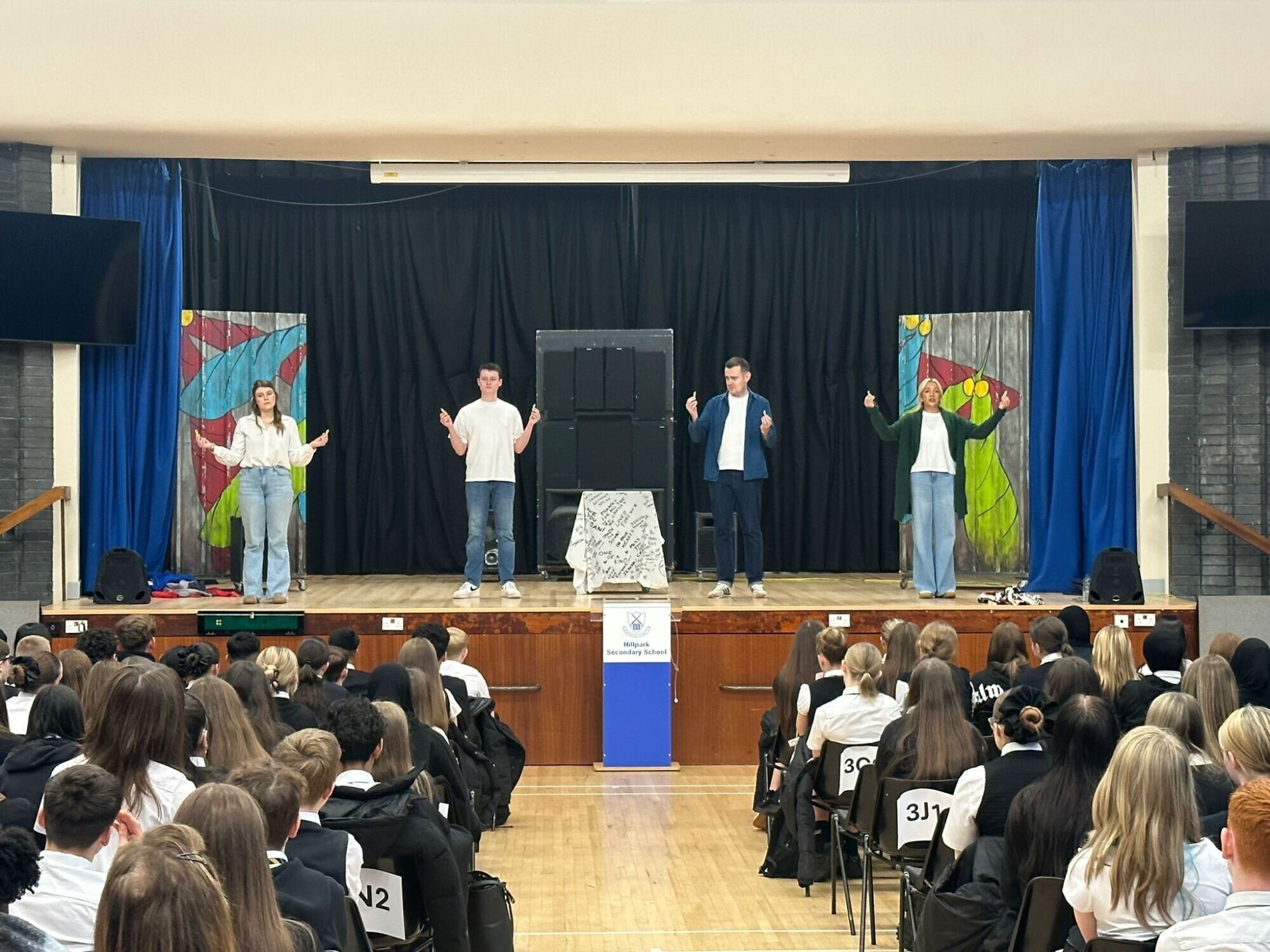 2026 London play tour performance of 'ILYM'
